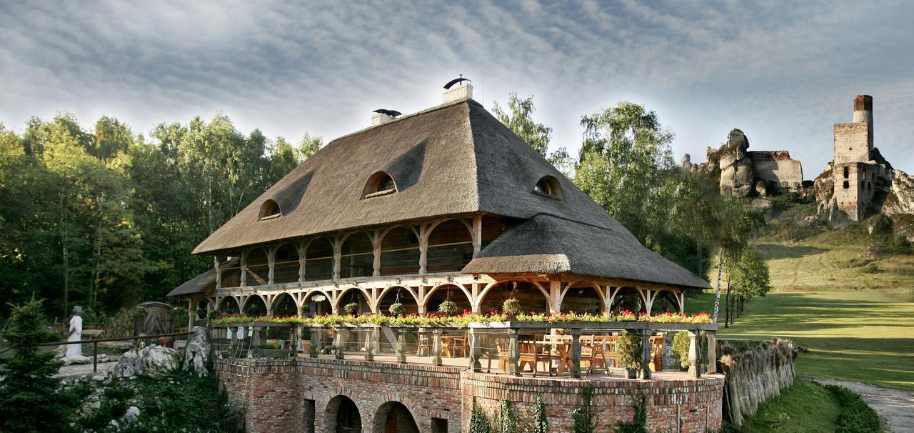 Zabytkowy Spichlerz W Olsztynie Kolo Czestochowy Hotel Olsztyn  Exterior photo